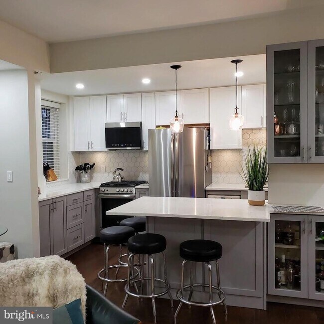 Photo - 2127 California St NW