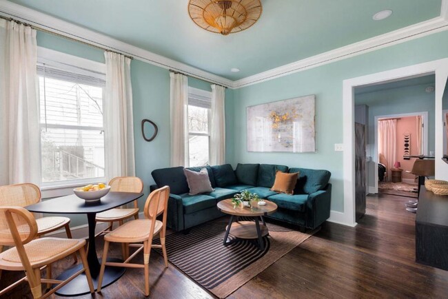 Photo - 1351 Oxford Rd NE Unidad 2