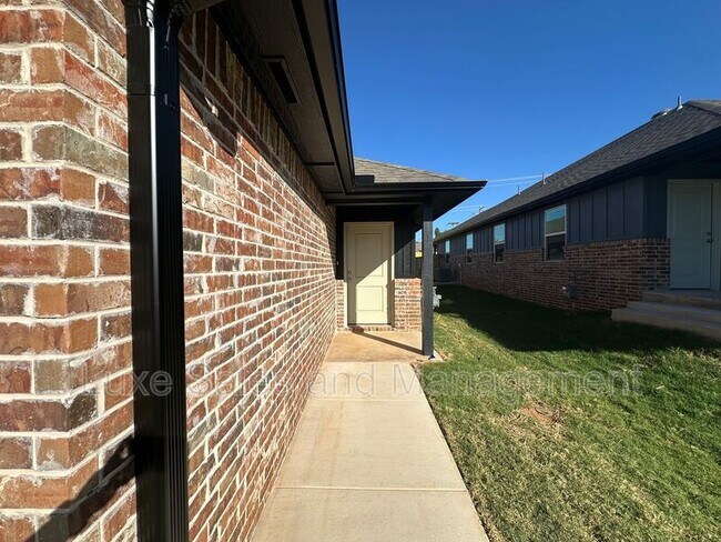 Photo - 11504 Mackenzie Wy