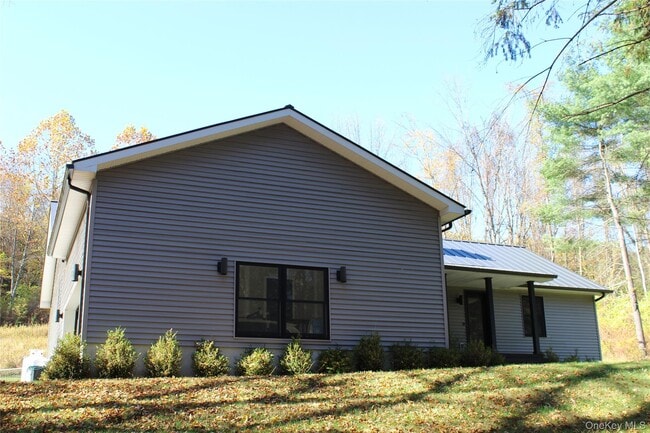 3 Spruce Hl