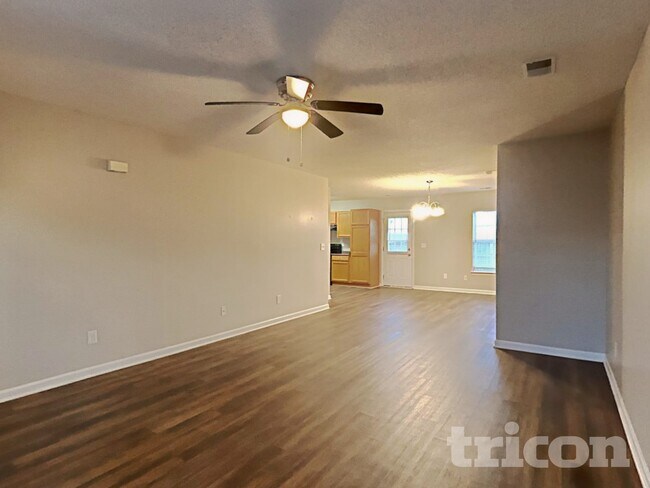 Photo - 314 E Waverly Pl Ct