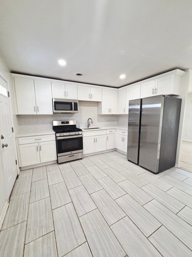 Photo - 2069 217th St