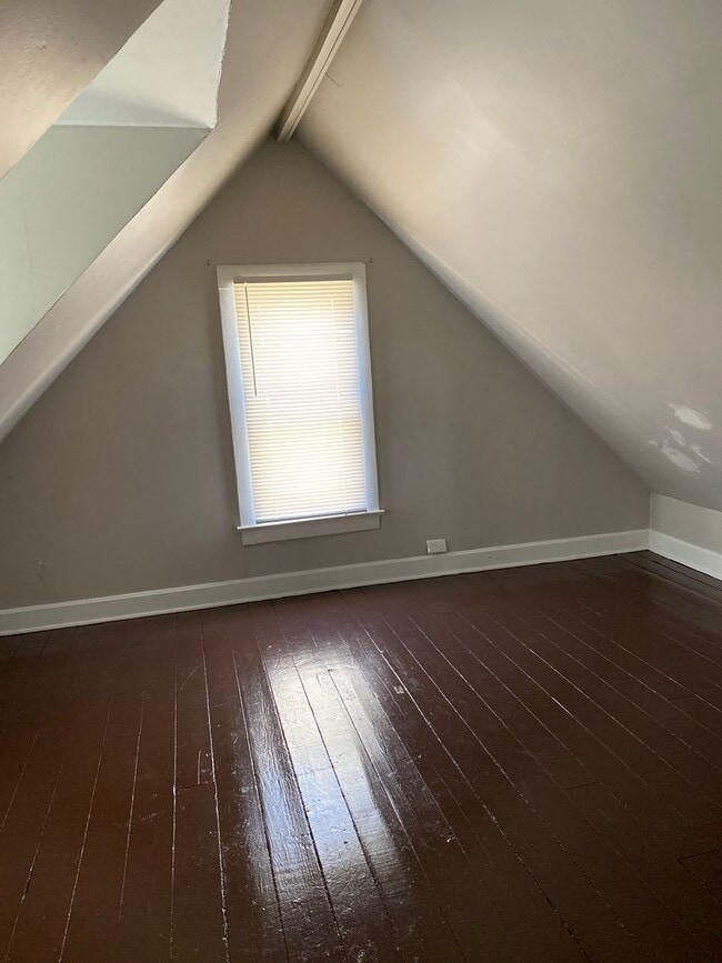 Photo - 213 W Hickman St Unit 213 W. Hickman St C(Upstairs Around Back)