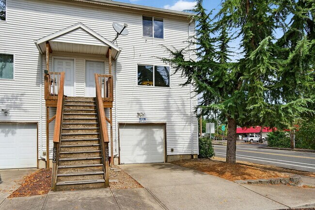 Photo - 2529-2529 SE 136th Ave