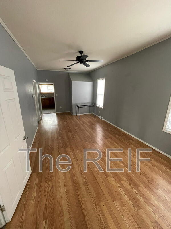 Photo - 813 S Mason St