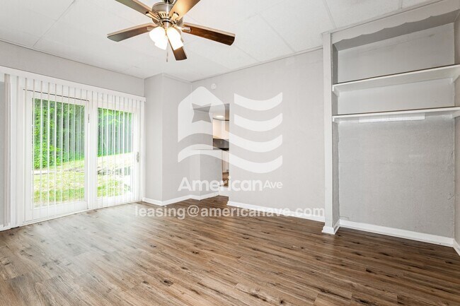 Photo - 1623 Lynn Ave