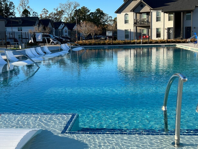 The Reserve At White Oak