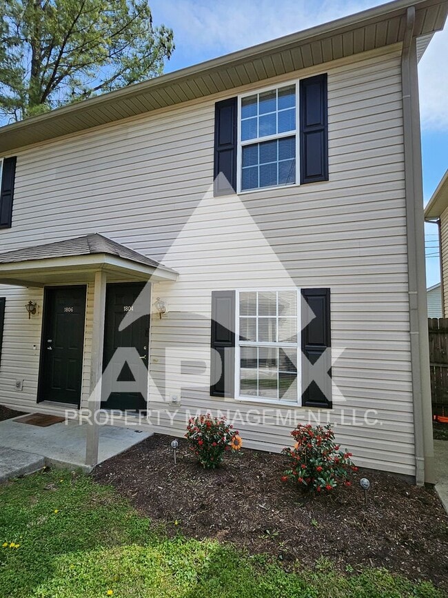 Building Photo - Nice 2 Bd | 1.5 Ba Townhouse in West Knox Condo Community! Unit 1804