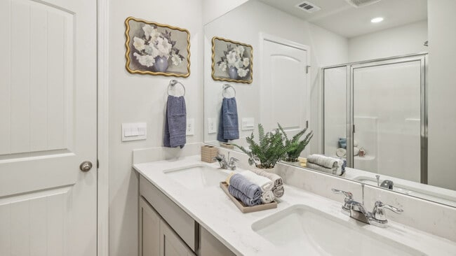 Photo - 1004 Keyes Pl