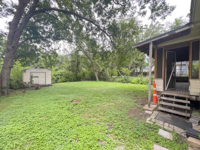 Photo - 713 Harris Ave