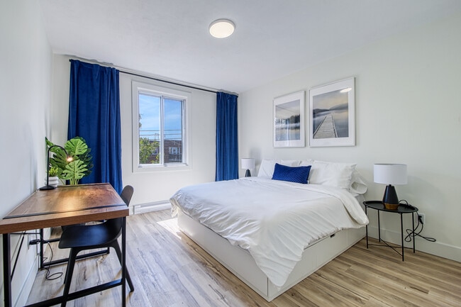 Photo - 5140 Randall