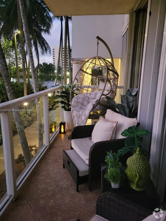 Building Photo - 5099 NW 7th St Unit 205 Rental