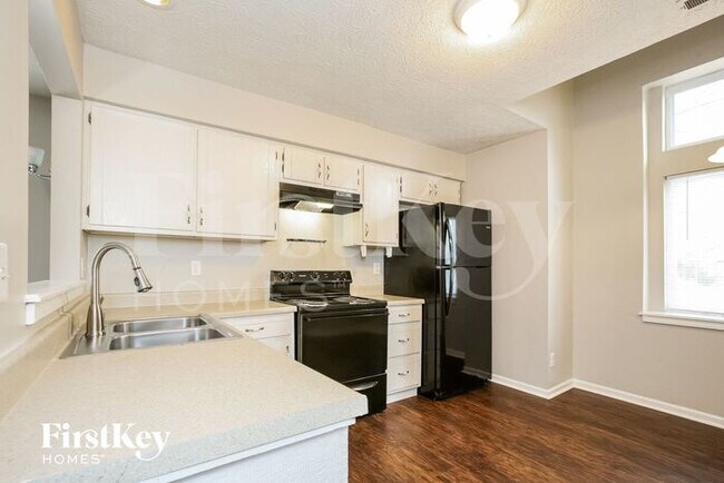 Photo - 6903 Hardwood Dr