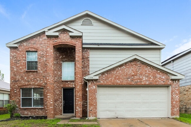 Building Photo - 1104 Beechwood Dr
