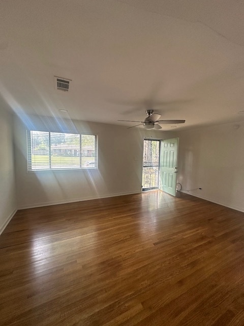 Photo - 5152 Dee Rd