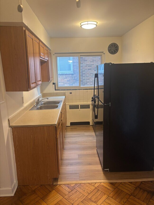 Photo - 1820 Losantiville Ave Unidad 1