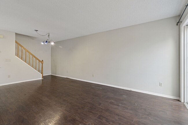 Photo - 2 BR Townhome in GREAT Location - Dishwasher + Laundry Included!