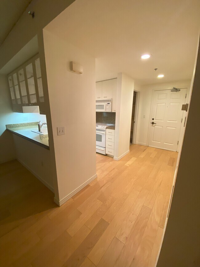 Photo - 1132 SW 19th Ave Unit 609