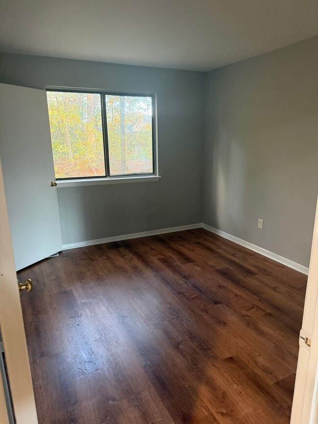 Photo - 1 Bedroom, 1 bathroom first floor apartmen... Unit 9