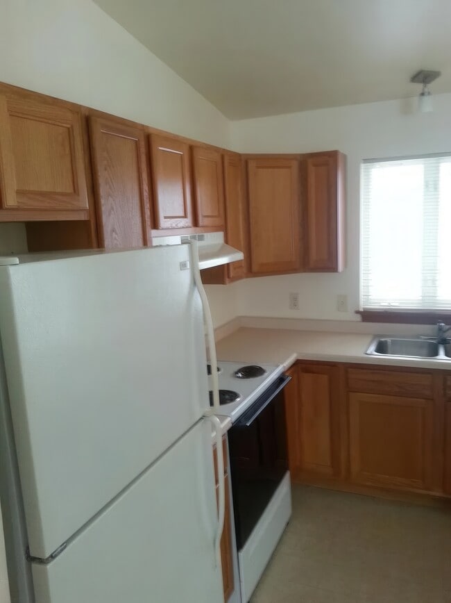 Photo - 7823 Clinton Rd