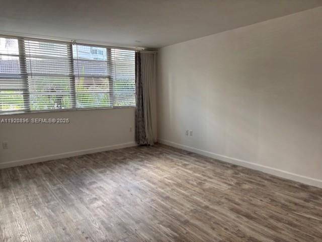 Building Photo - 999 Brickell Bay Dr Unit 206