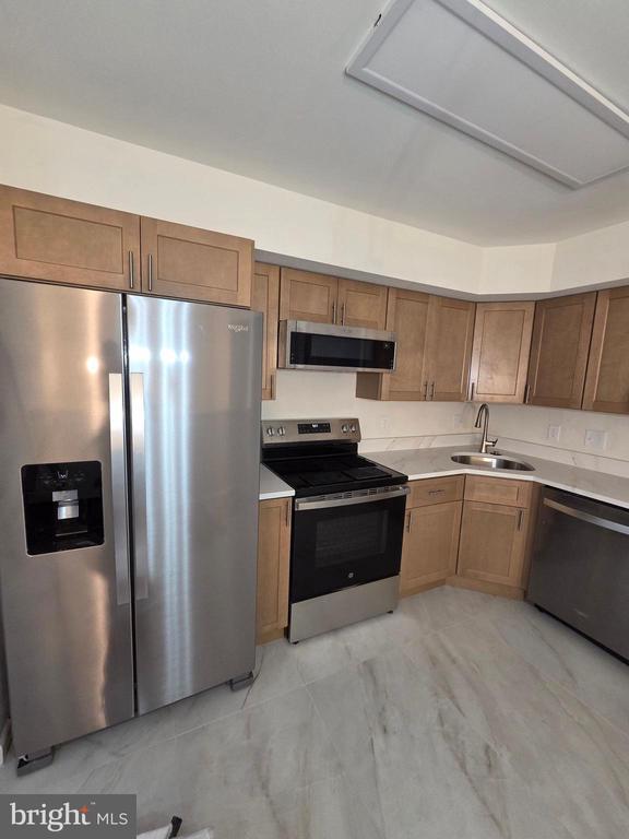 Photo - 3125 Sonia Trail