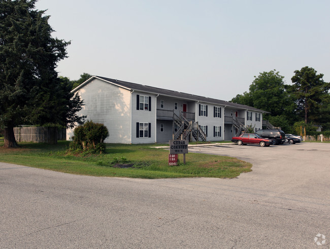 Photo - Cedar Commons Apartments