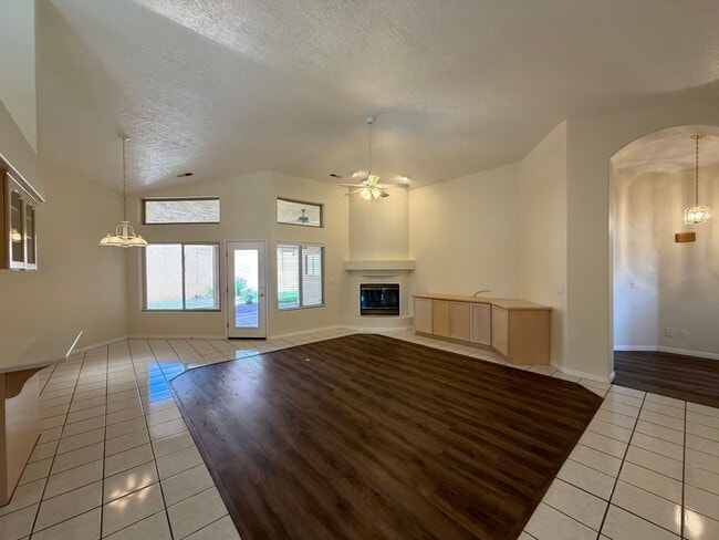 Building Photo - 3182 S Bloomington Dr W