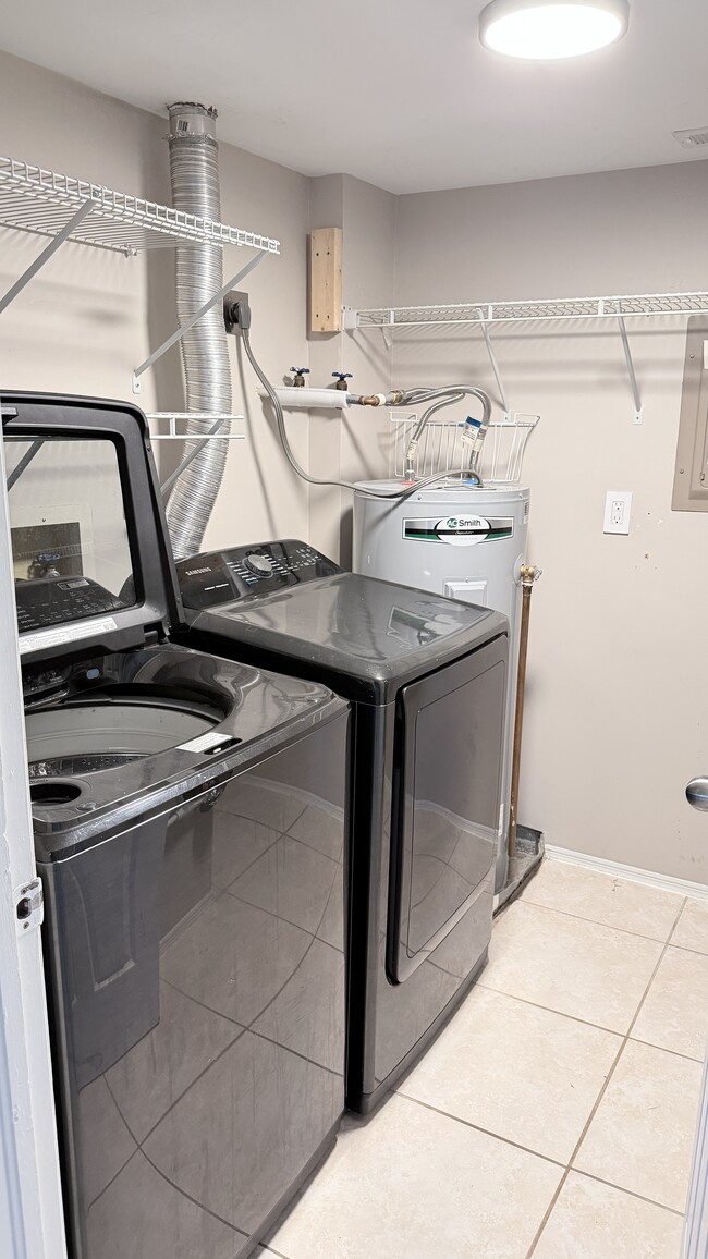 Photo - 148 Cypress Way E Unit apt 8