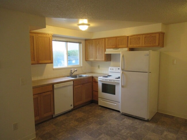 Photo - Large 2 Bedroom 1 Bath Unit 1466