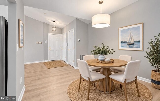 Photo - 501 Mathias Hammond Way Unit 301