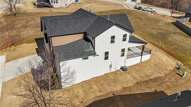 Photo - 2170 Hopkins Ln