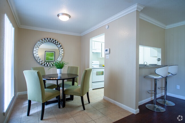 Área de comedor - Falls of Las Villas