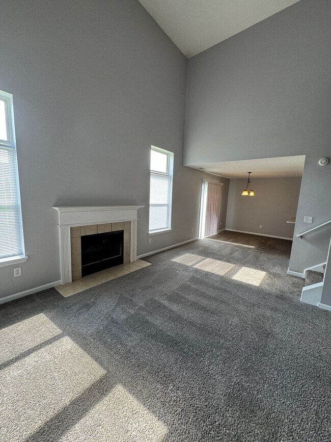 Photo - Noblesville 3  - R home