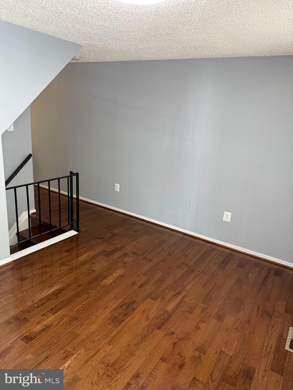 Photo - 1754 Abbotston St