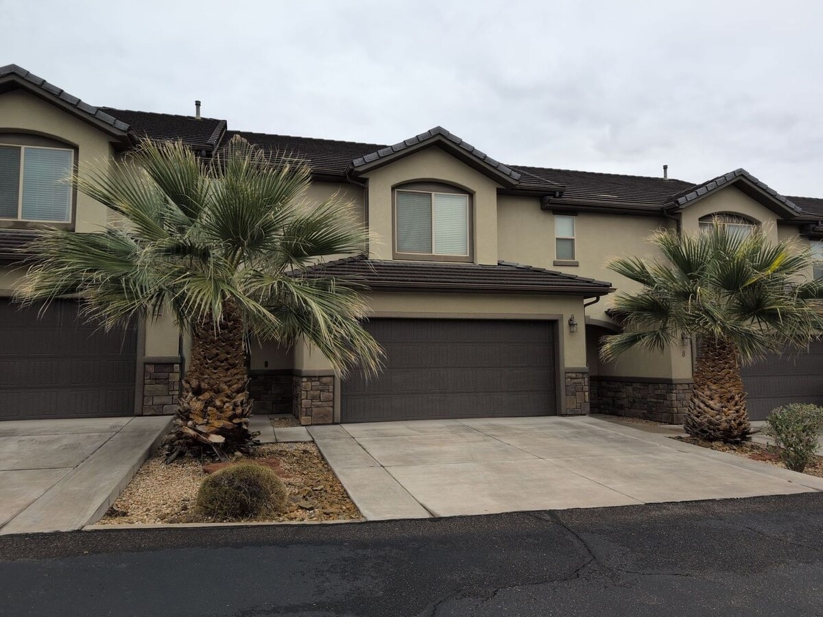 Photo - Charming 3 Bedroom and 2.5 Bathroom Townhome