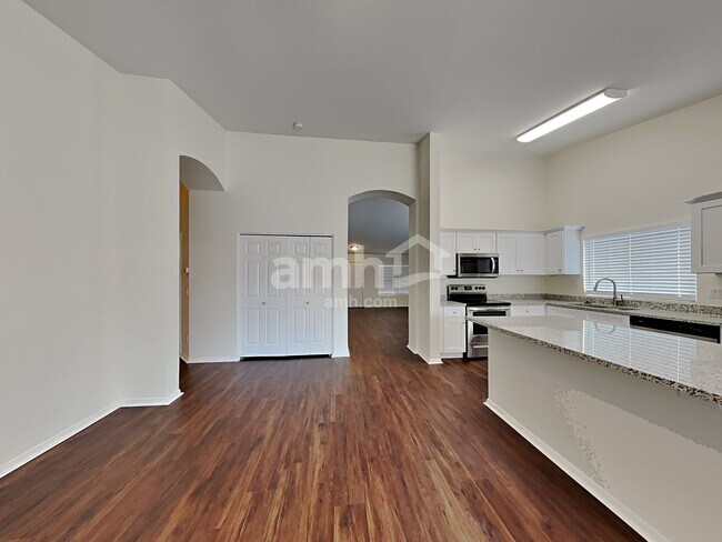 Photo - 11583 W Holly St