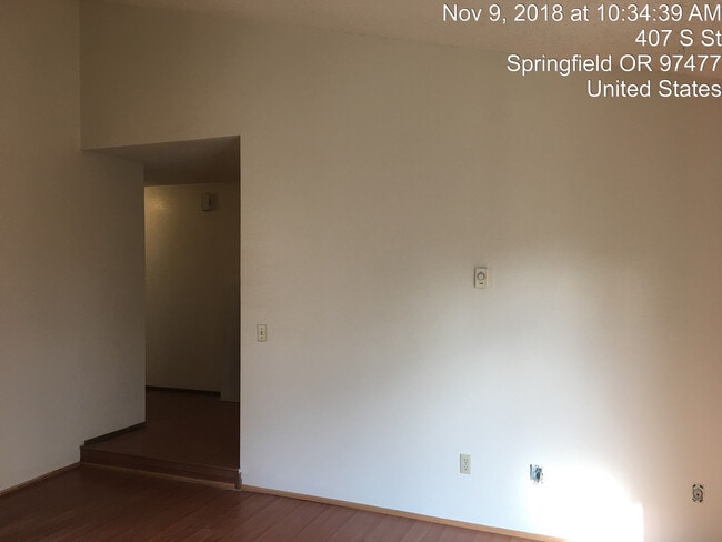 Photo - 3BR/2BA House/2-Car Garage in Springfield