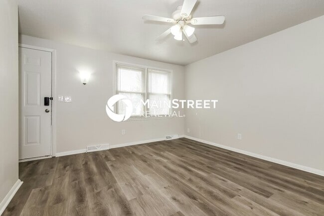 3 Bedroom Pet-Friendly Home in Kansas City, MO with Main Street Renewal