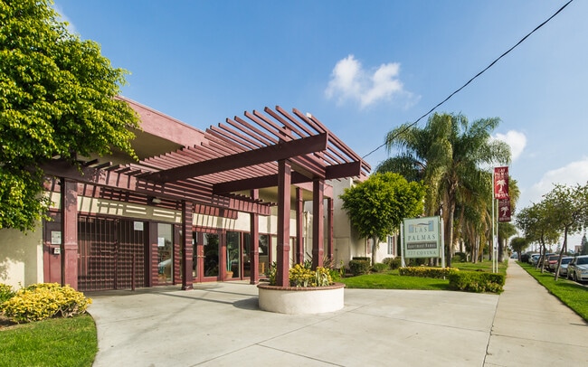Las Palmas Apartment Homes