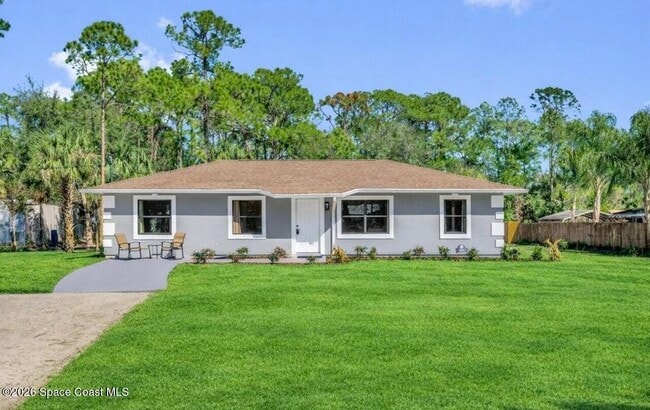 Building Photo - 4840 Mango Ave