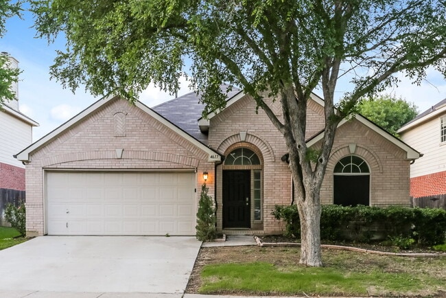 Building Photo - 4617 Seneca Dr