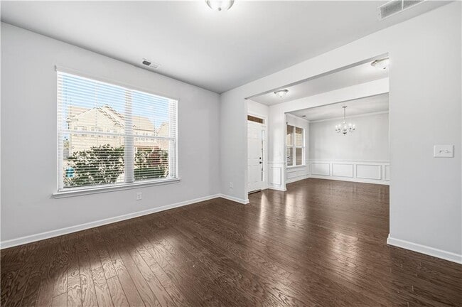 Photo - 425 Lance View Ln