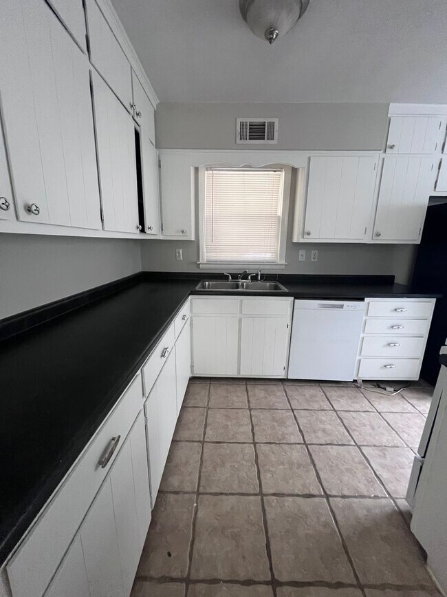 Photo - 5622 Mason Rd
