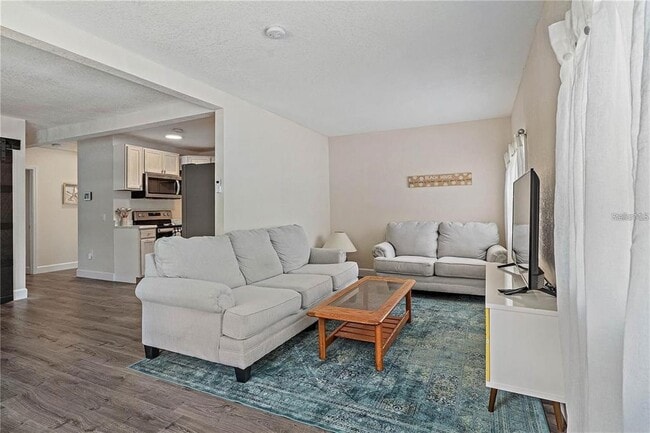 Photo - 7101 59th St N