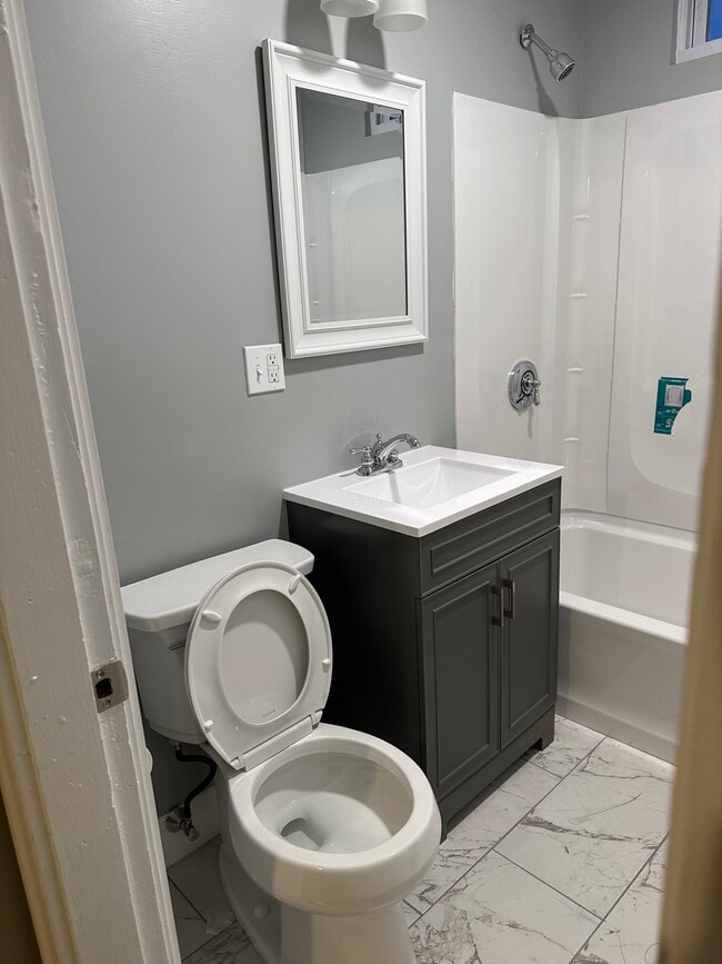 Photo - 553 Hyde Park Ave Unit 2