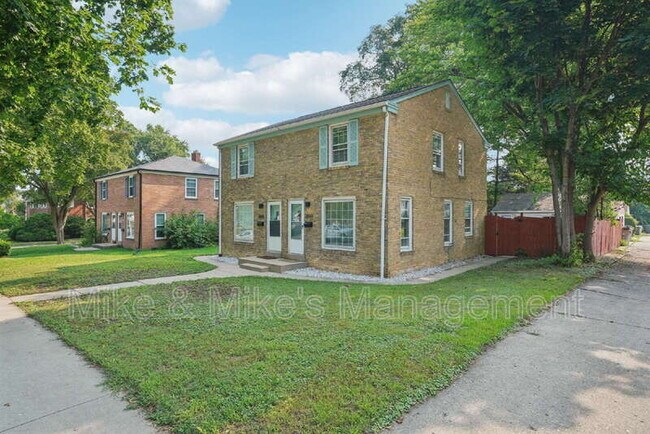 Photo - 3860 S Brust Ave