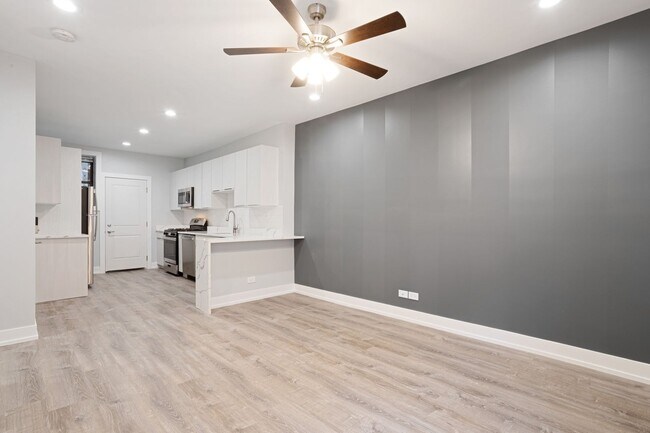 Photo - 1712 W Juneway Ter