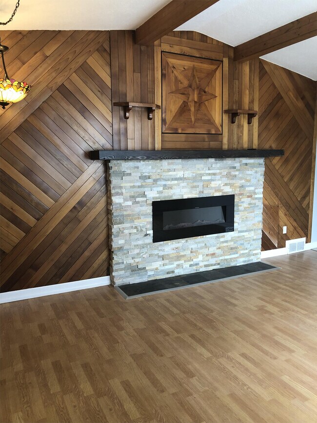 10808-10101 101 Ave
