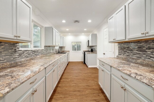 Photo - Spacious 3/2 home in South Austin